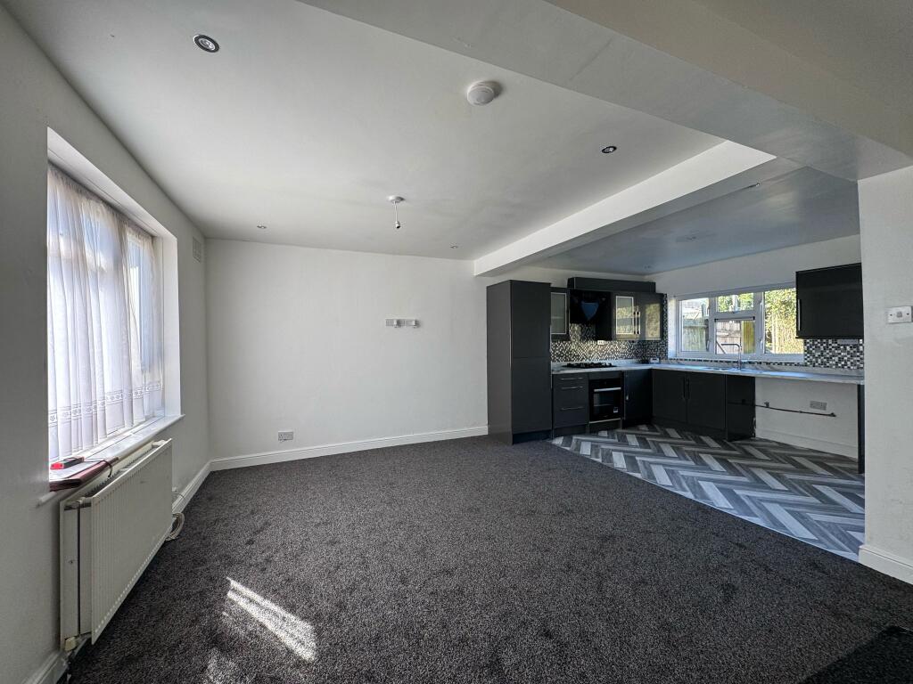 Lounge/kitchen