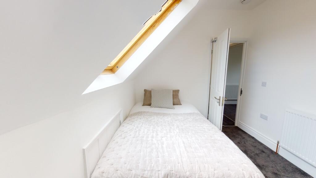 597-Gloucester-Road-Bedroom(1)