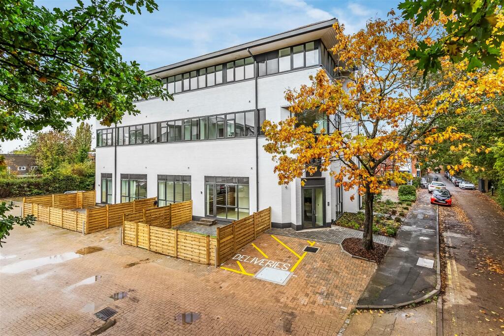 Flat-2-Thornetts-House-18.jpg