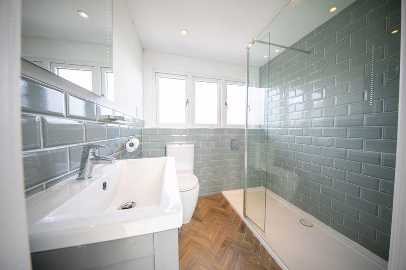 2nd floor shower room