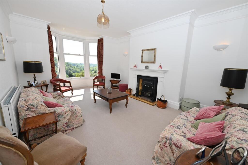SITTING ROOM (BIG VIEWS)