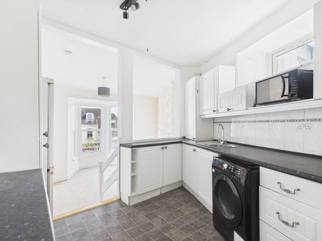 CAM02089G0-PR0461...