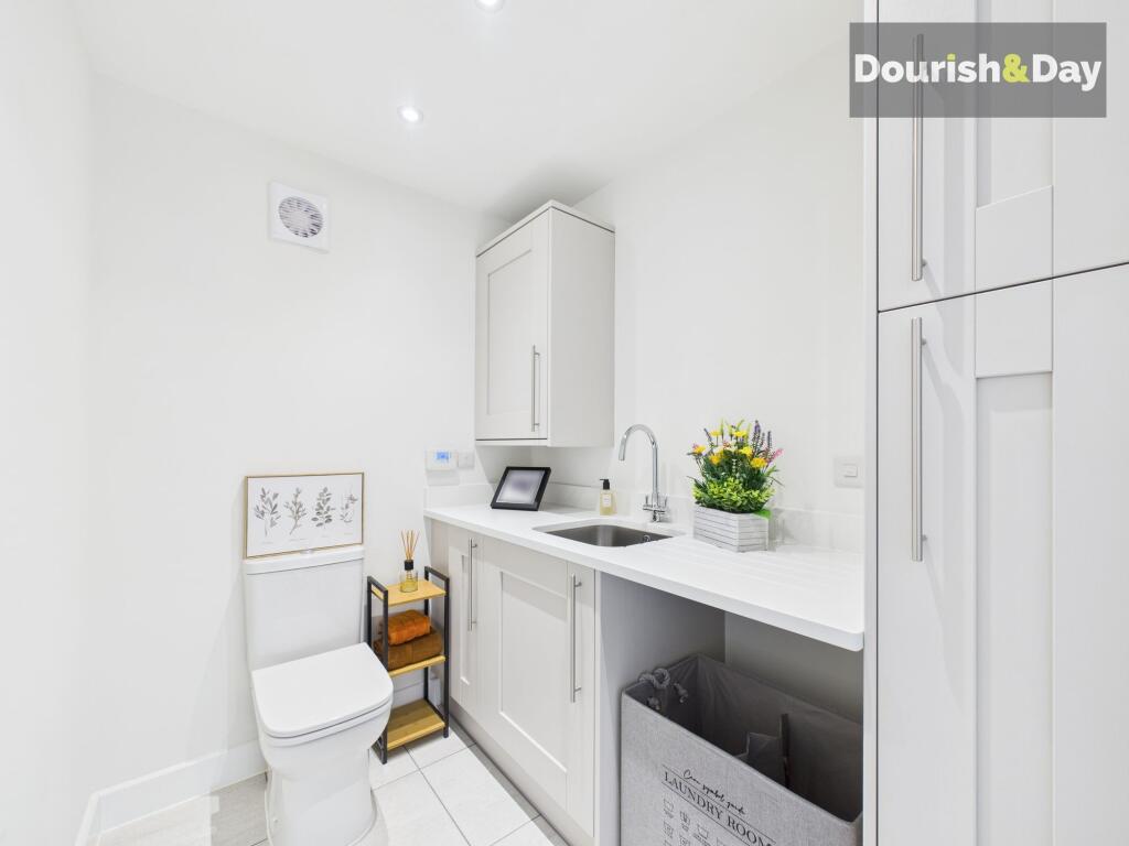 Utility/Guest WC