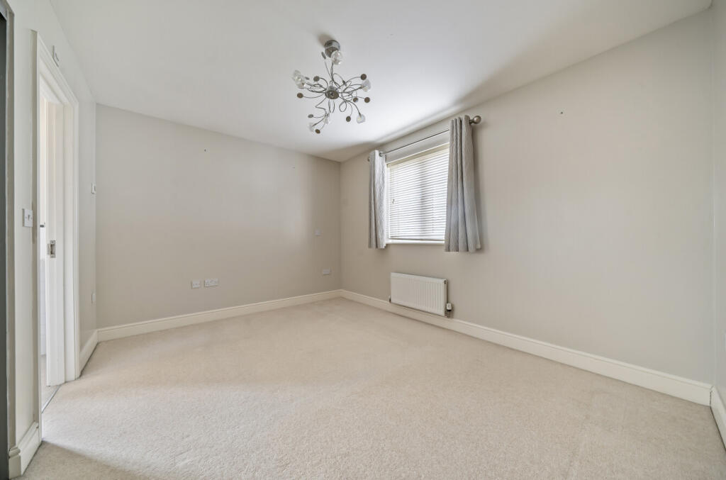 1358837-13-68dd4f...