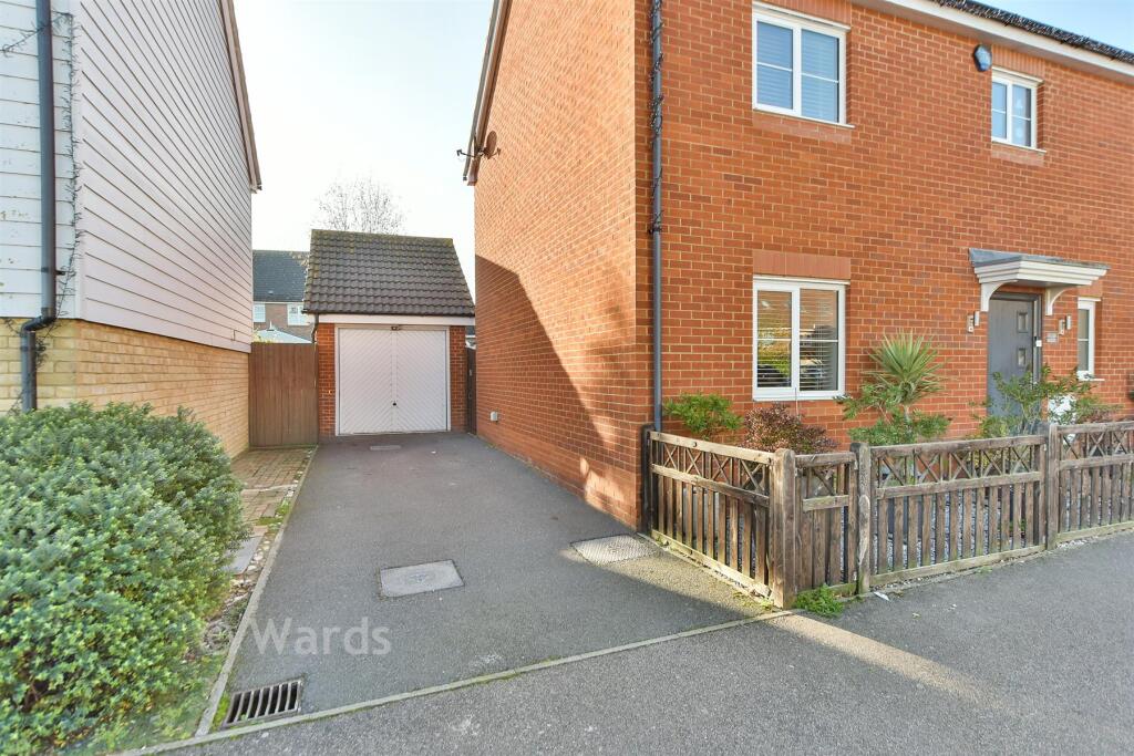 Driveway/Parking
