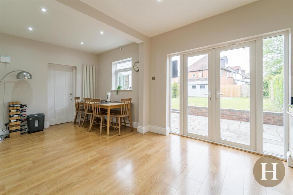 Hadleigh Estate Agents-9.jpg