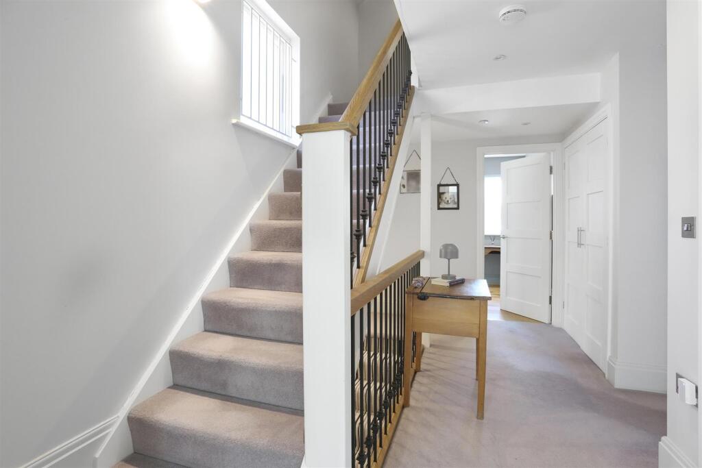 1442804326 -  64.jpg