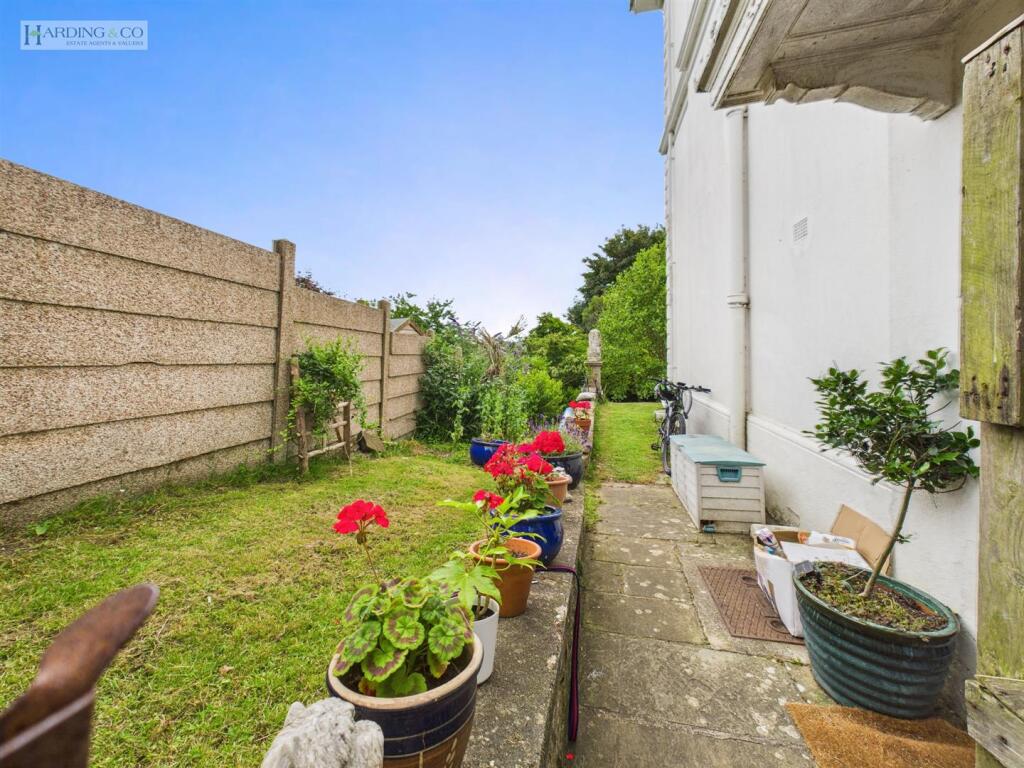 Entrance and garden.jpg