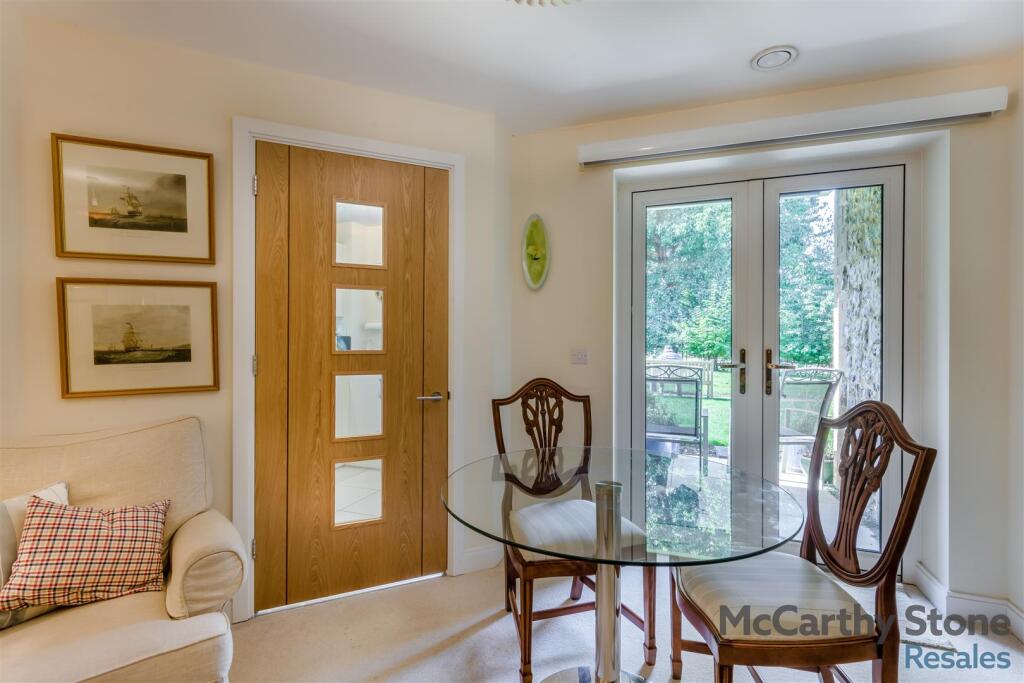 8663961-interior08.jpg