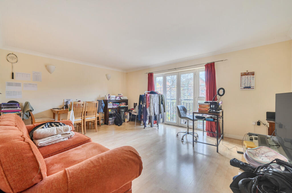 1382543-7-691dd41...