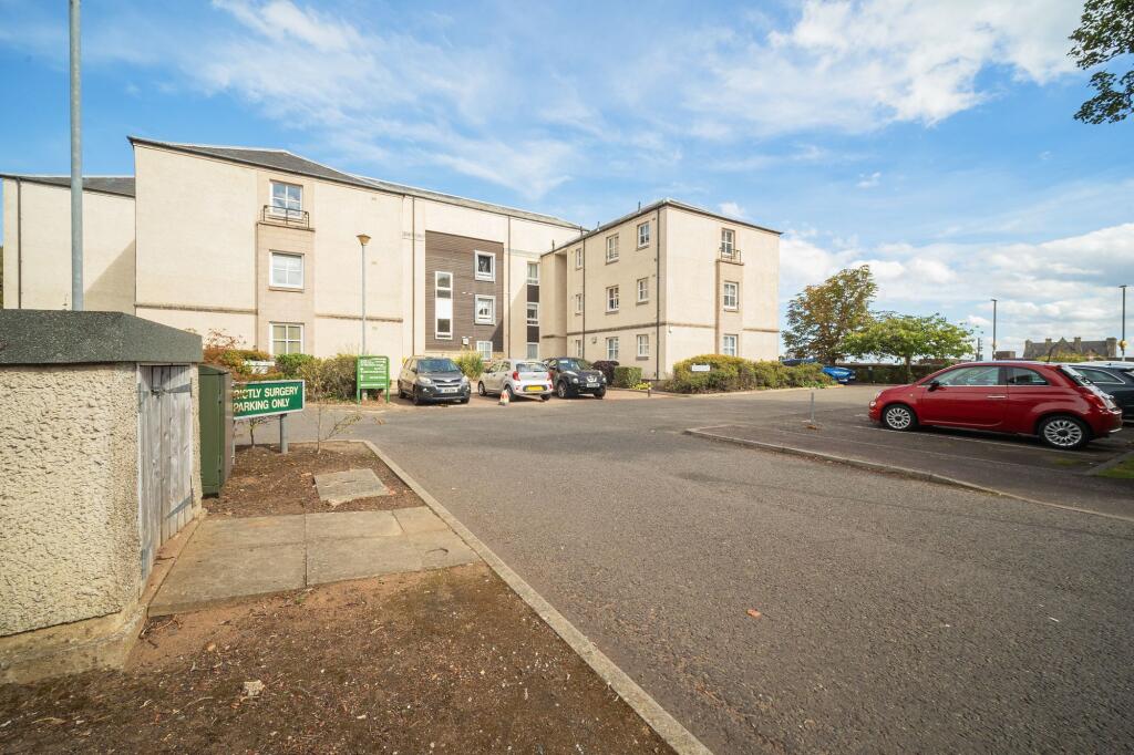 Front Entry / Parking