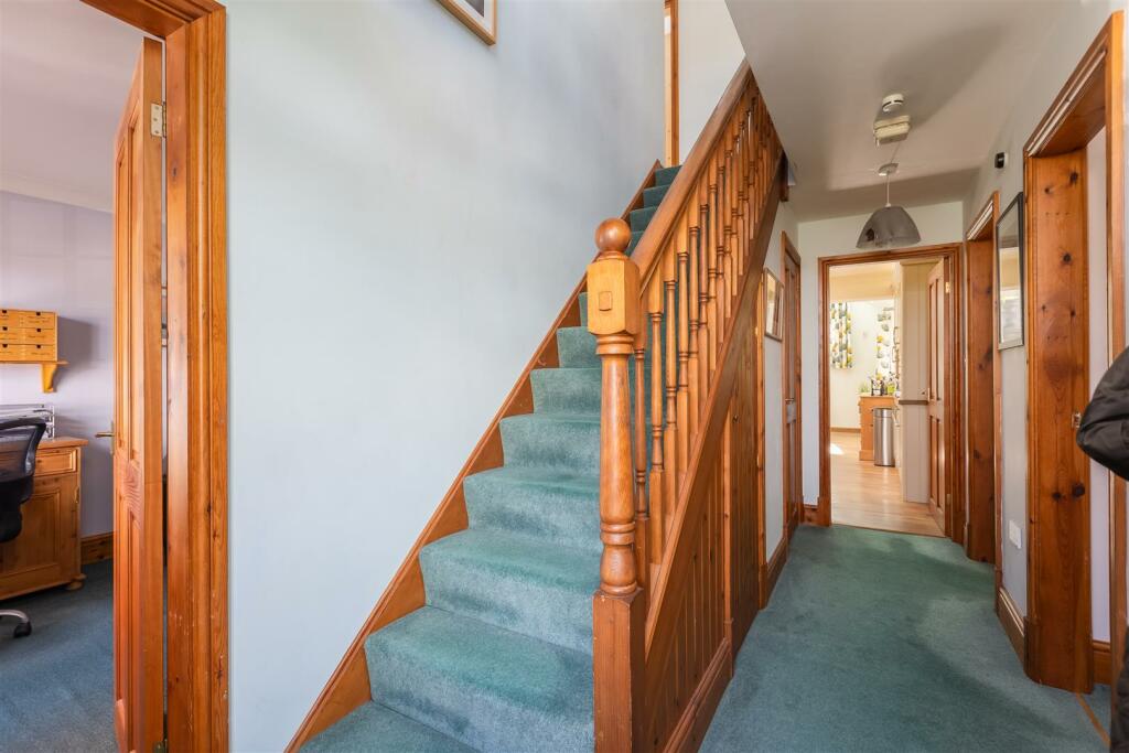 The Rise 11 Hallway-2.jpg