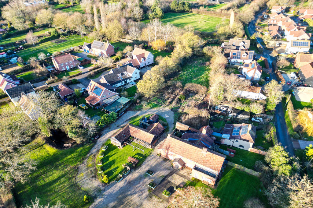 Development land to the rear of The Queen, Brandeston, Suffolk IP13 7AD