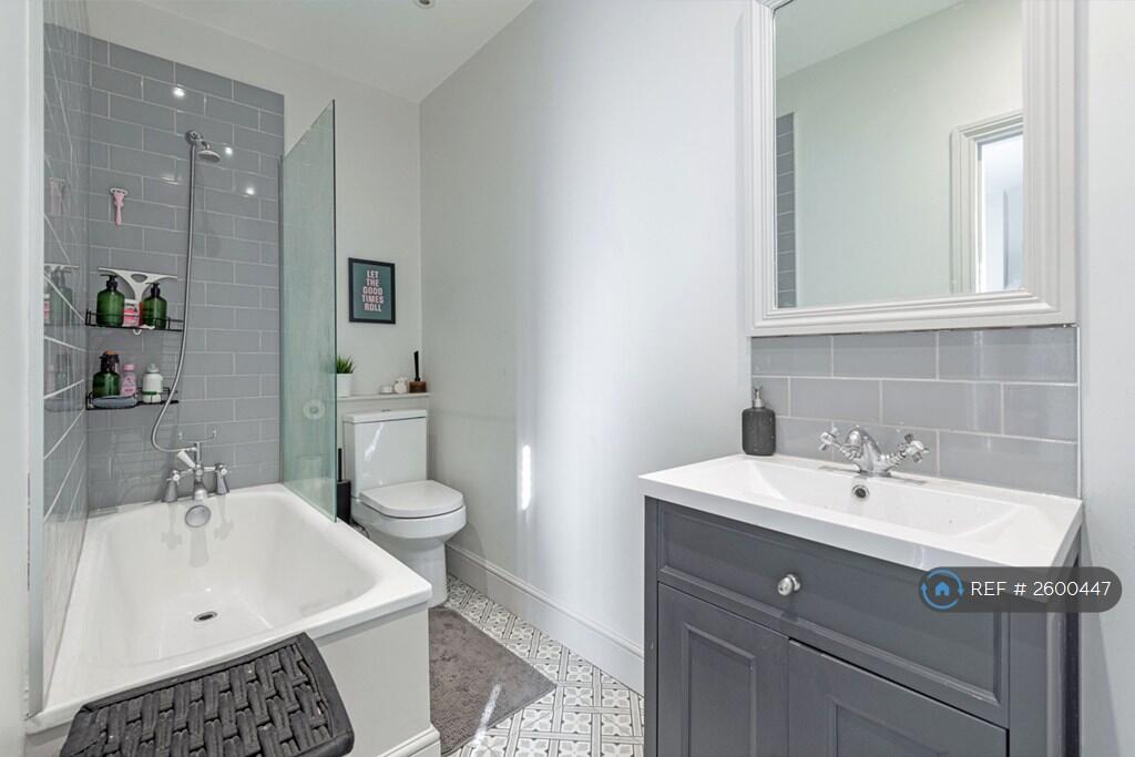 Ensuite