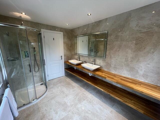 En-suite Bathroom