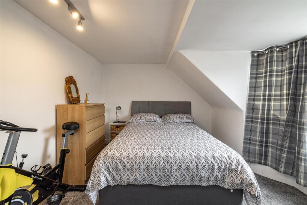 12-2 North Bridge Street Hawick 32.JPG