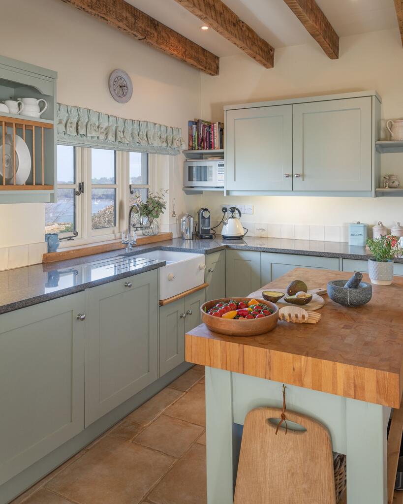 Kitchen_Dart View Cottage_Dittisham