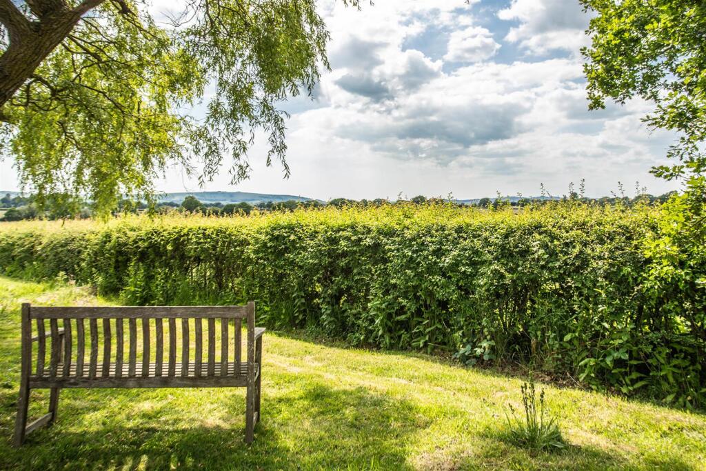 Old Stables Ringmer3.jpg