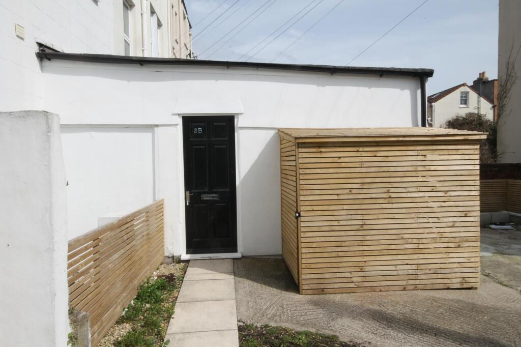 Front Door (Copy).JPG