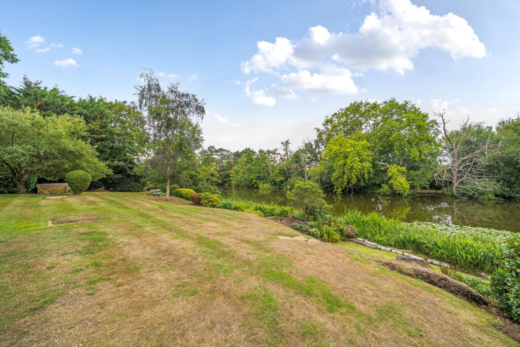 1332100-6-688ce2b...