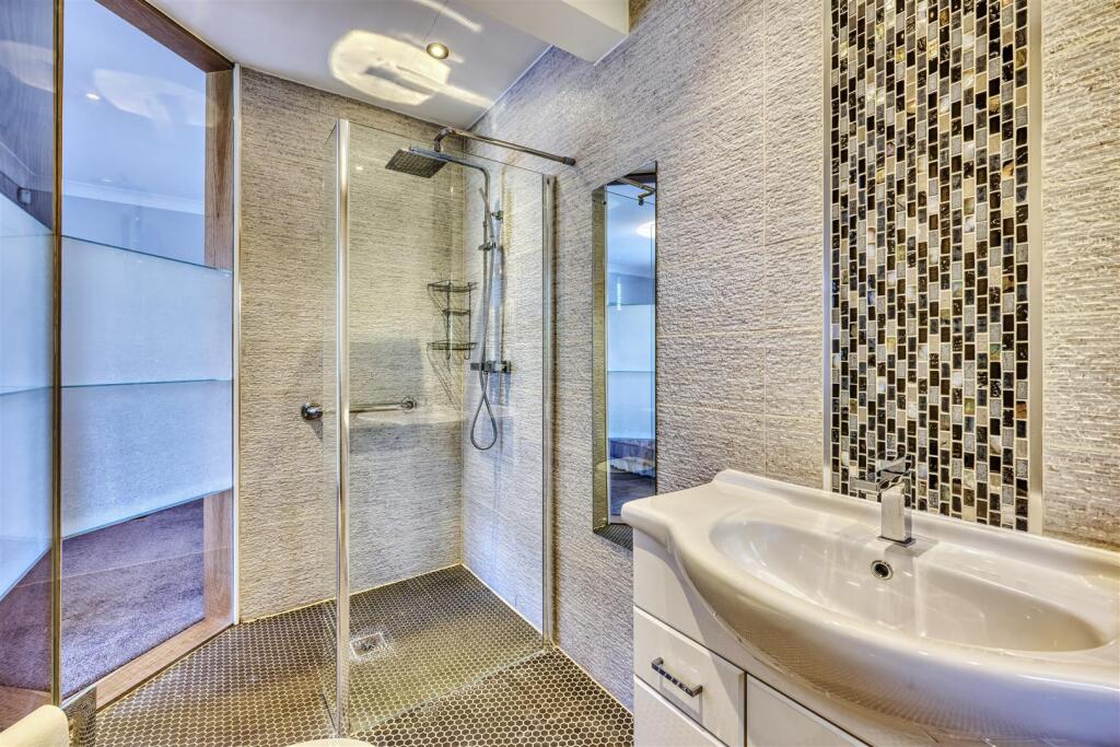 12-26 Pearce Cres Wa