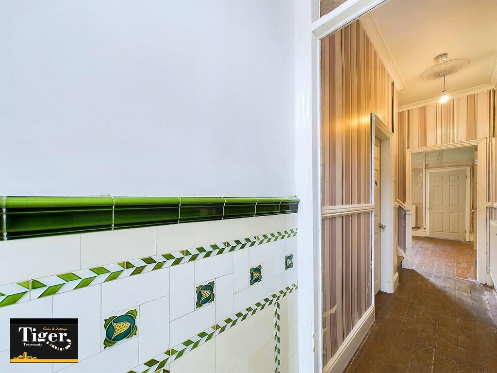 CAM02176G0-PR0468...