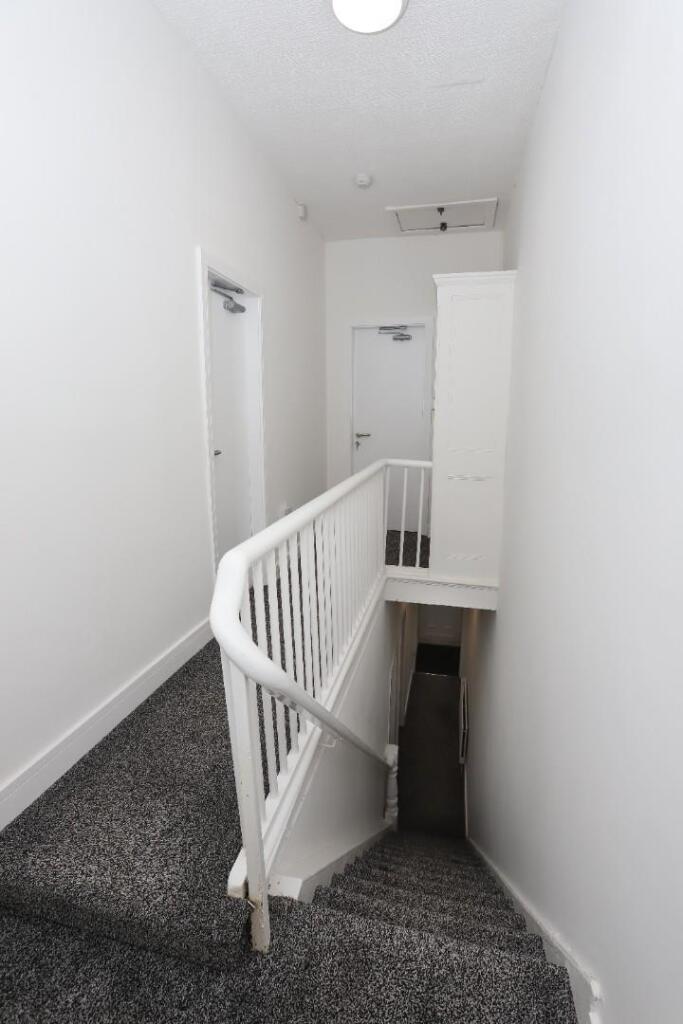 76 Wellesley #31.JPG
