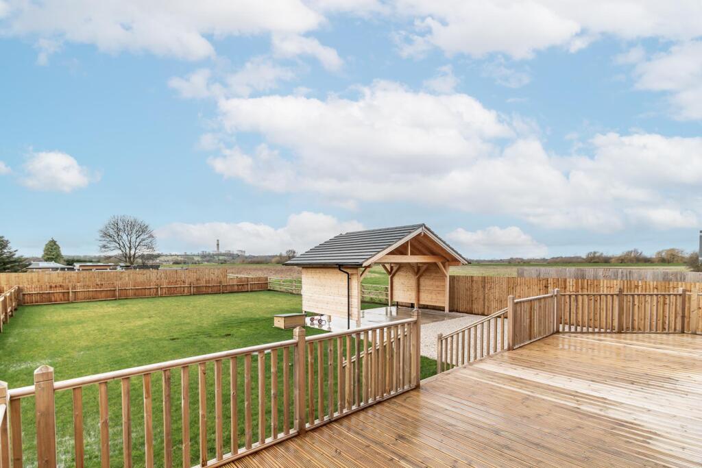 S8N0ECsrm02qiWF78wRajA copy.jpg