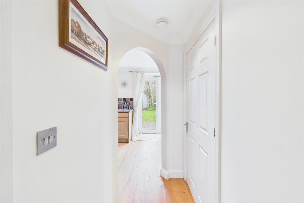 Lounge to Kitchen