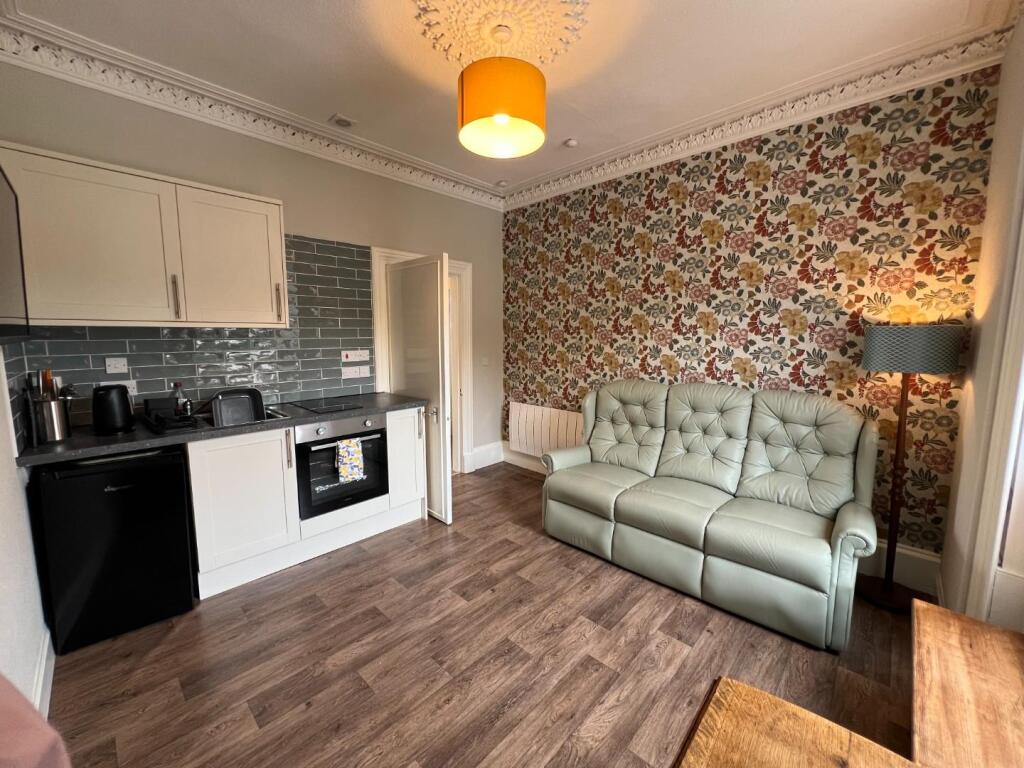 Living Room/Kitchen