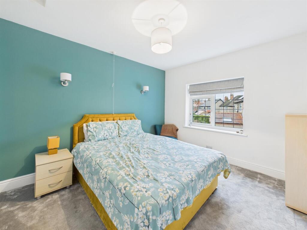Bedroom: