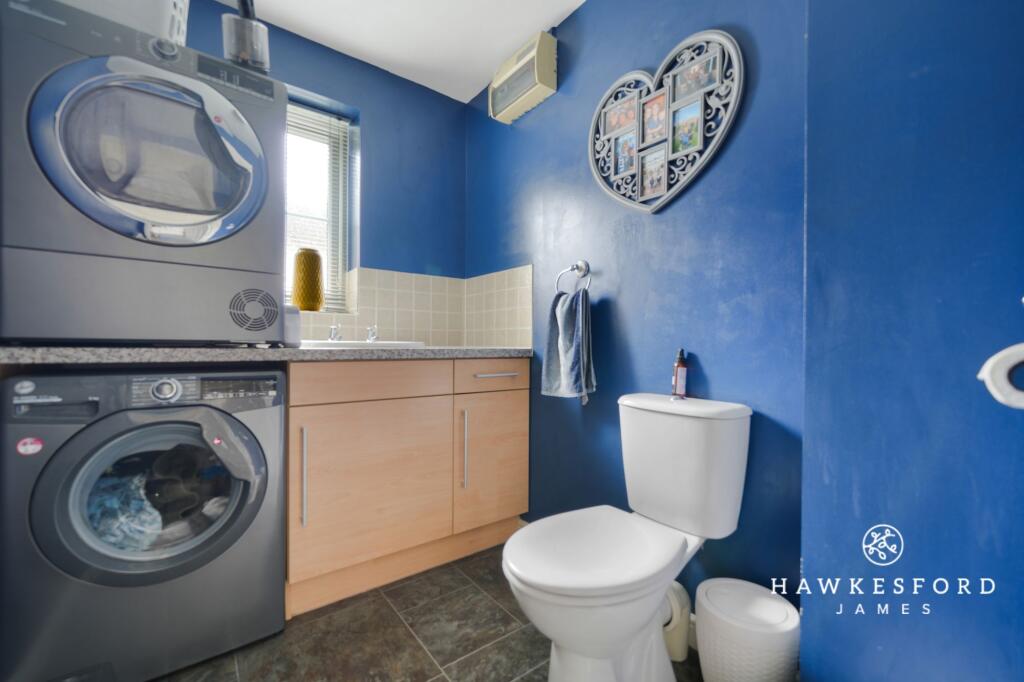 Monarch Drive, Sittingbourne - W.C / Utility