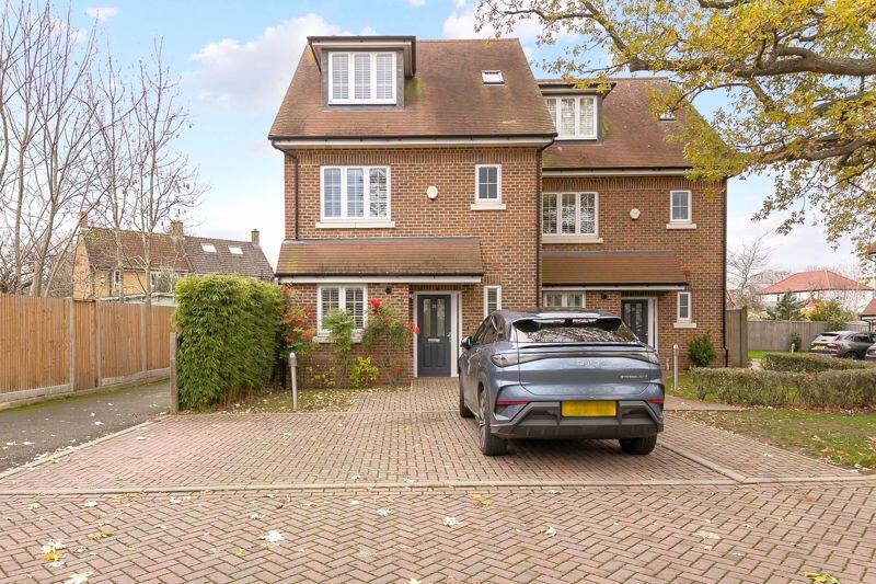 Glade Gardens, Shirley