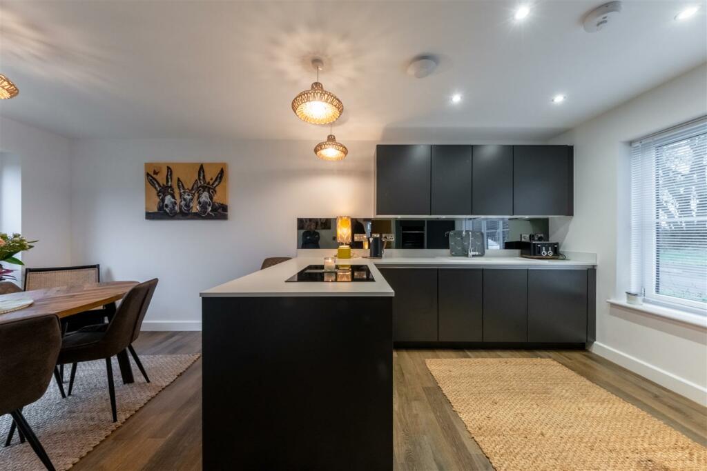 8 Mulberry Avenue-004.jpg