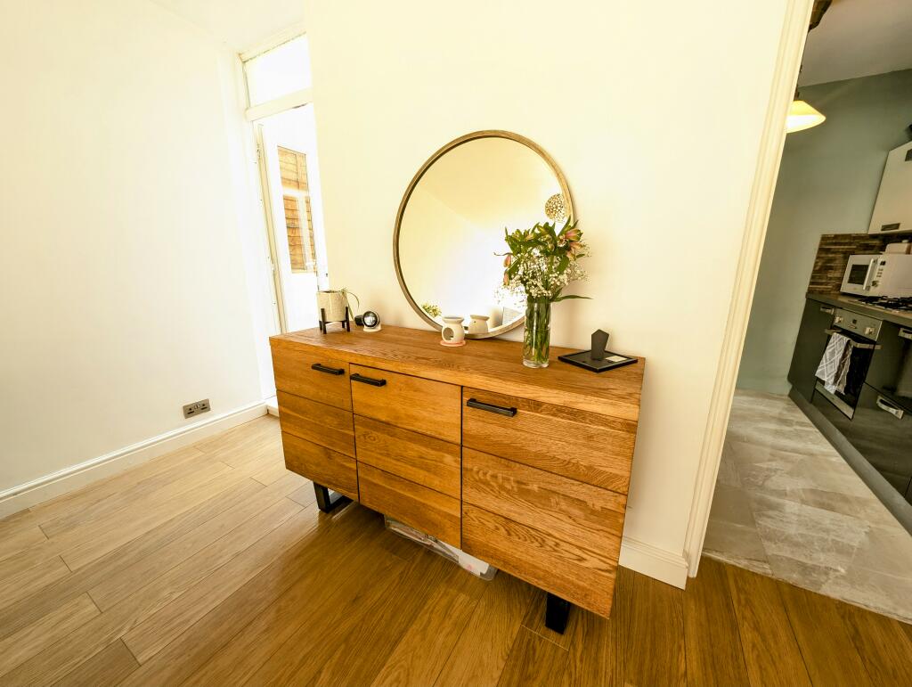 Dressing table