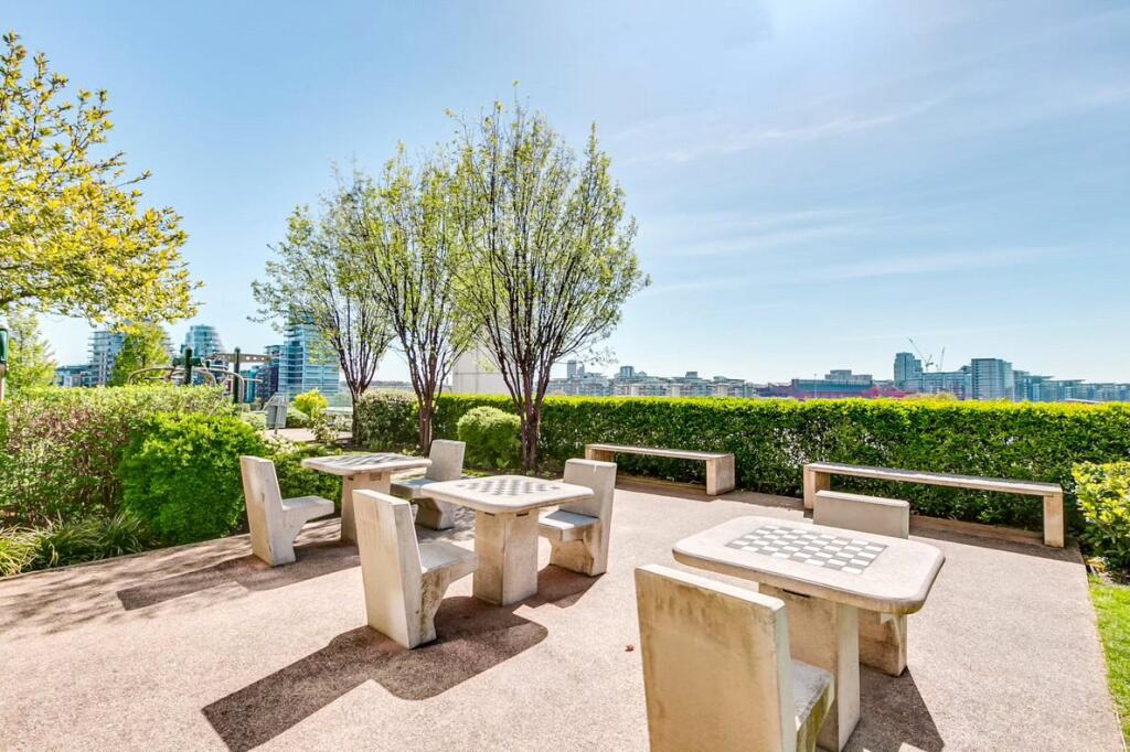 Outdoor Seating