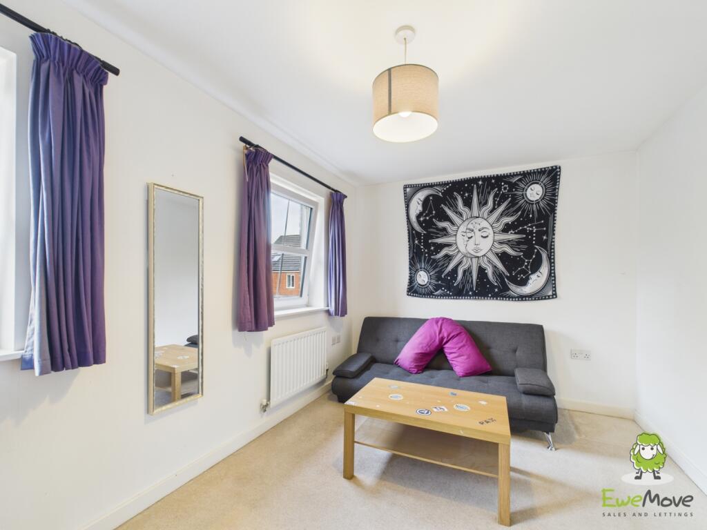 EweMove Estate Agents Basingstoke - Chilworth Way 