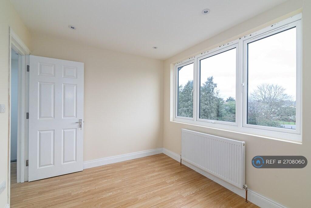 Bedroom4
