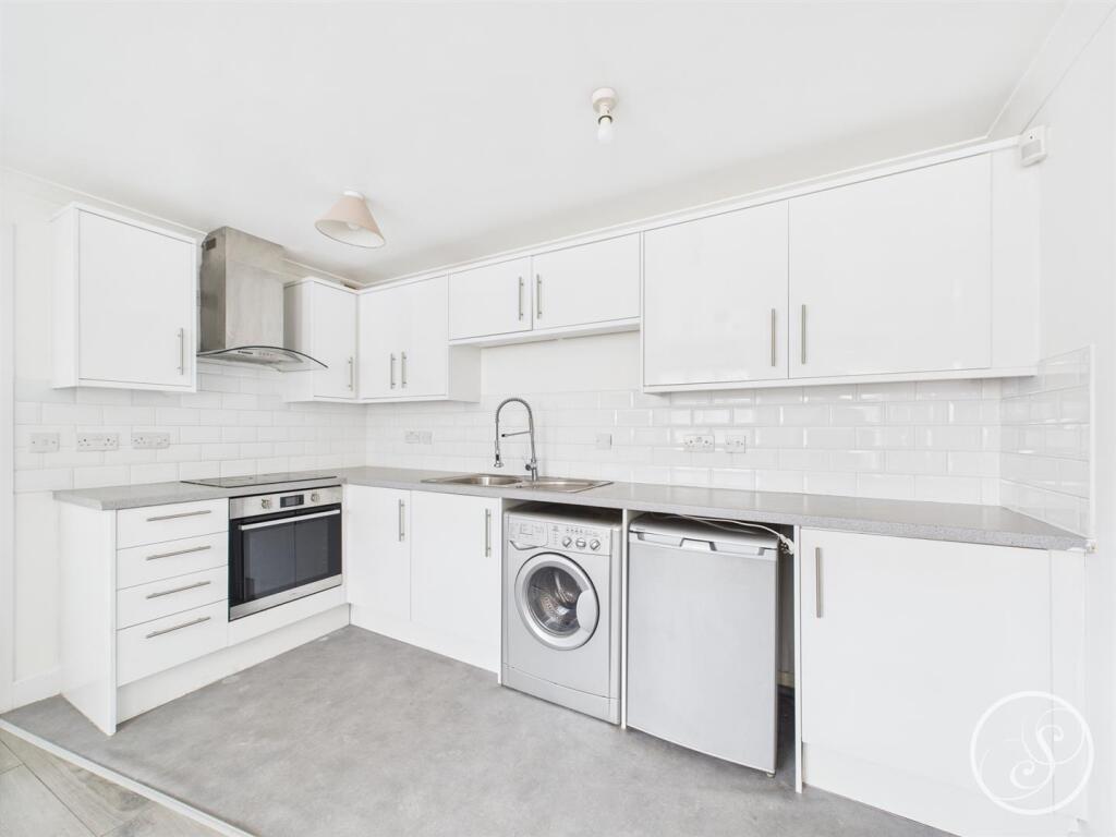 Kitchen/Living Space