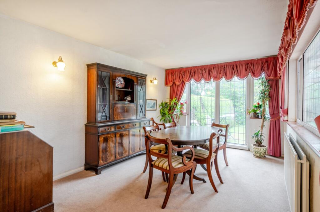 1354169-9-68c2f9b3c0960