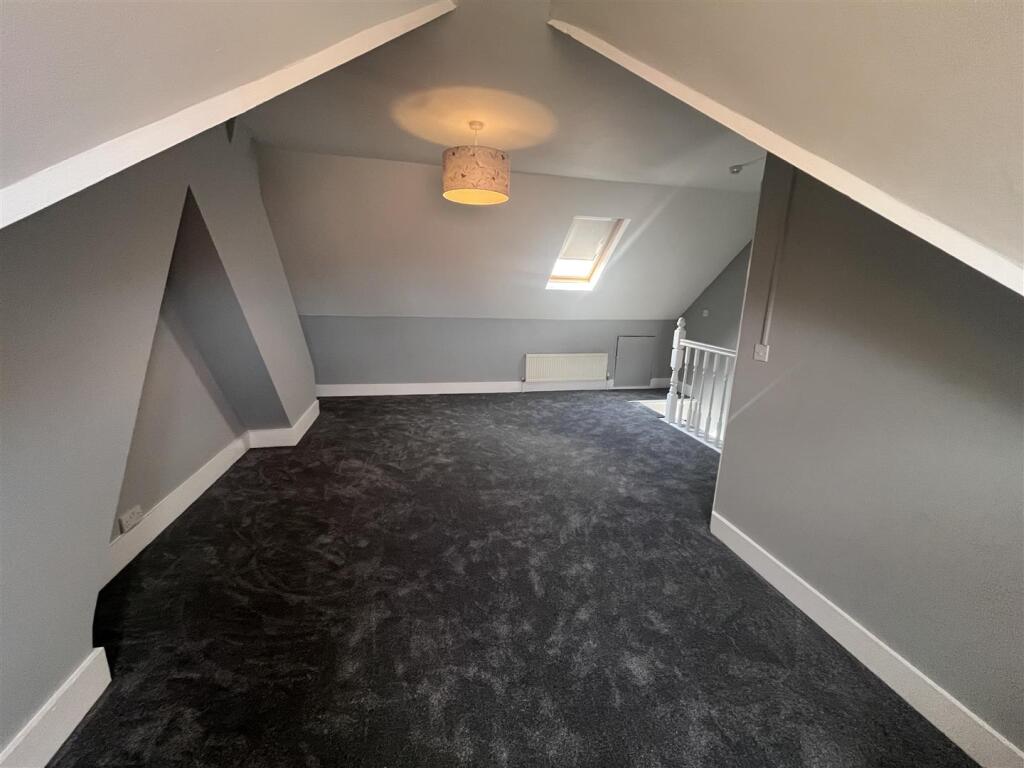 En-suite bedroom