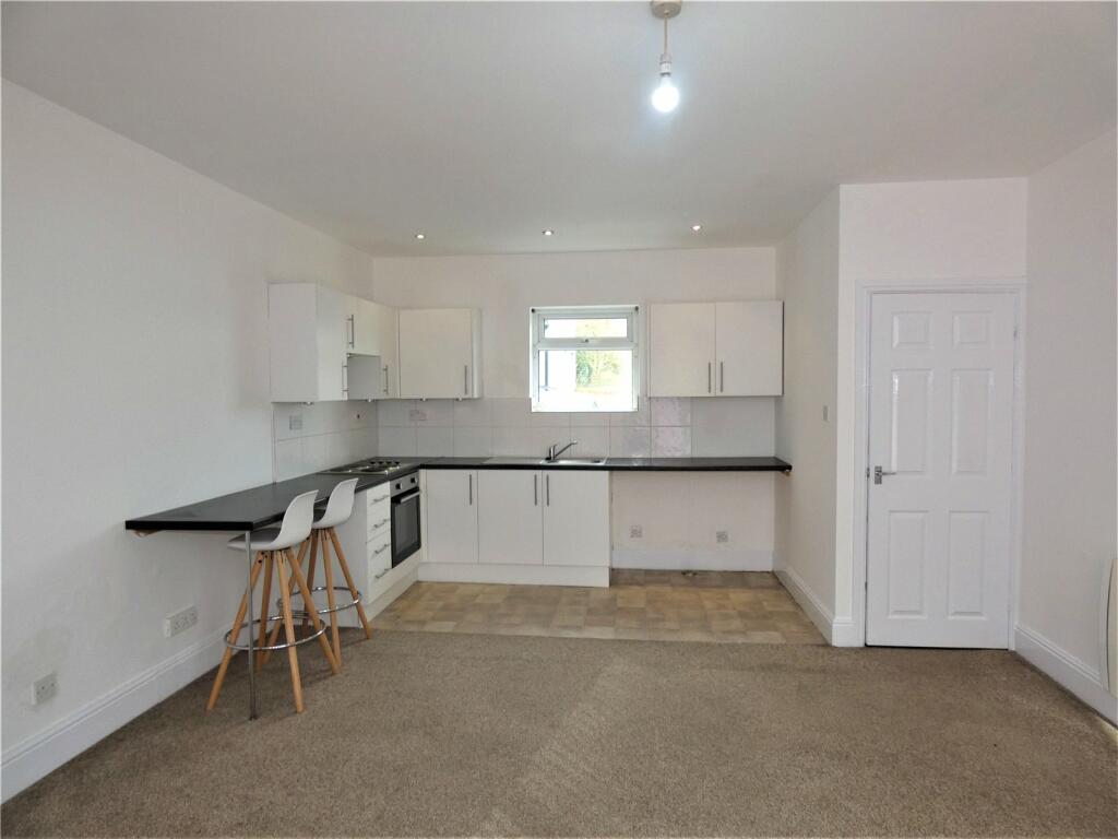Living / Kitchen