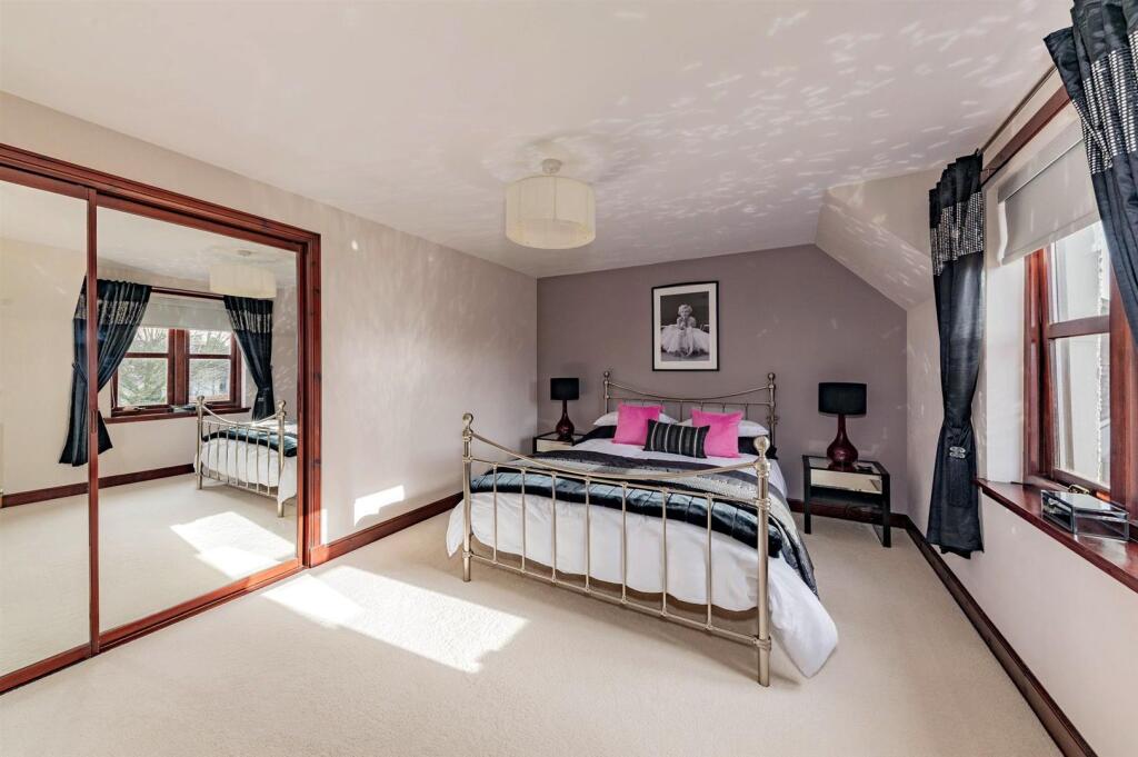 WhatsApp Image 2025-02-26 at 10.01.51-2.jpg