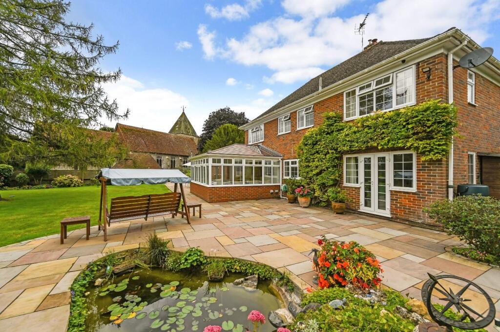 4 Church Close Ph30.jpg