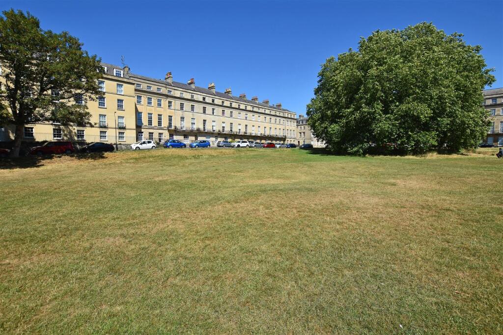 Norfolk Crescent Green.JPG