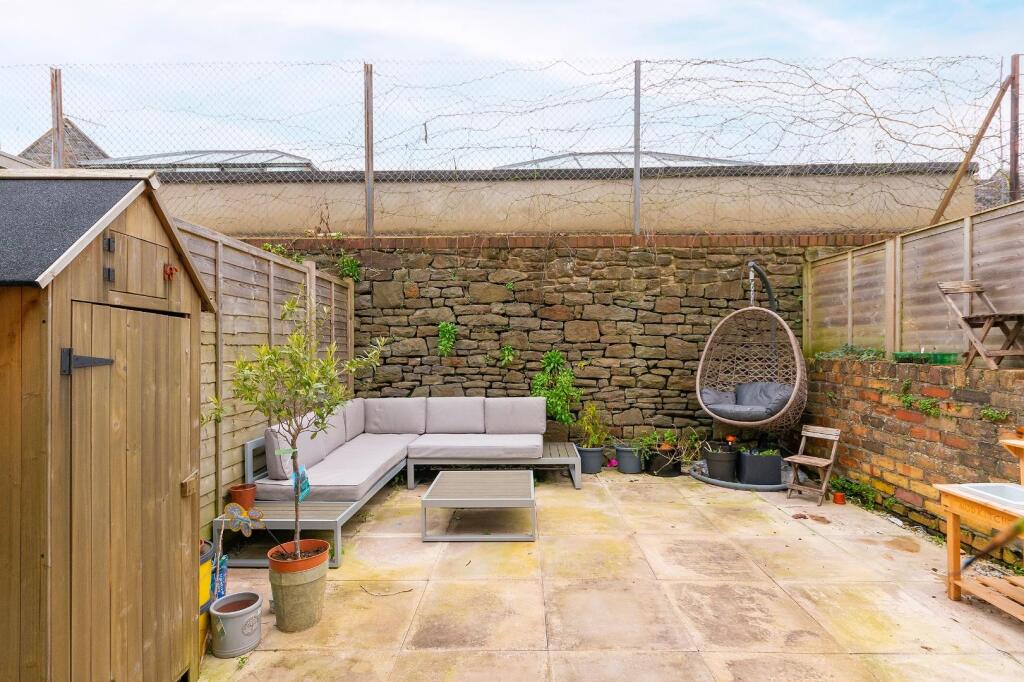 1G5SBR - External C.jpg