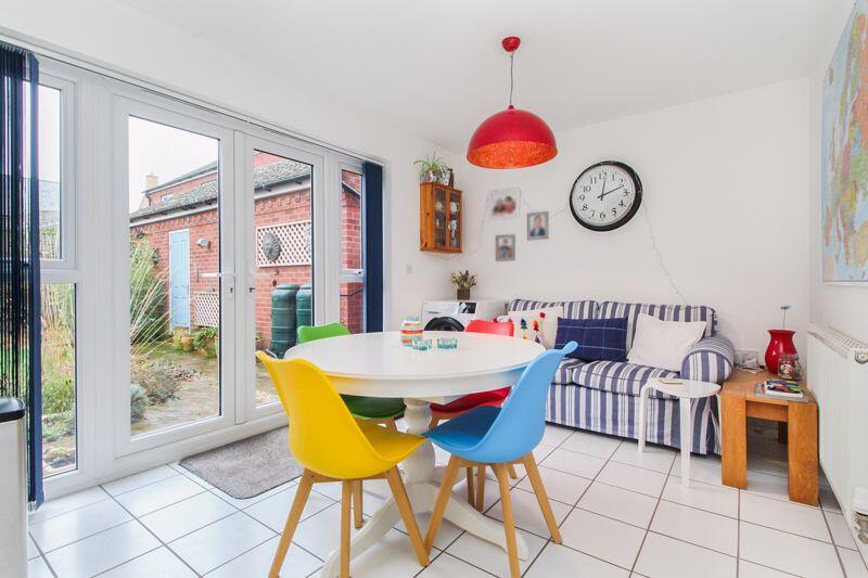 Kitchen/Diner/Family