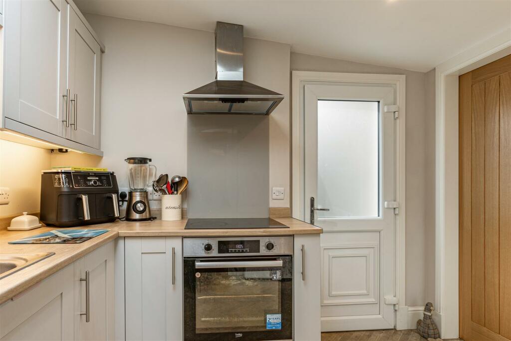52 Tower Street Selkirk  (26).JPG