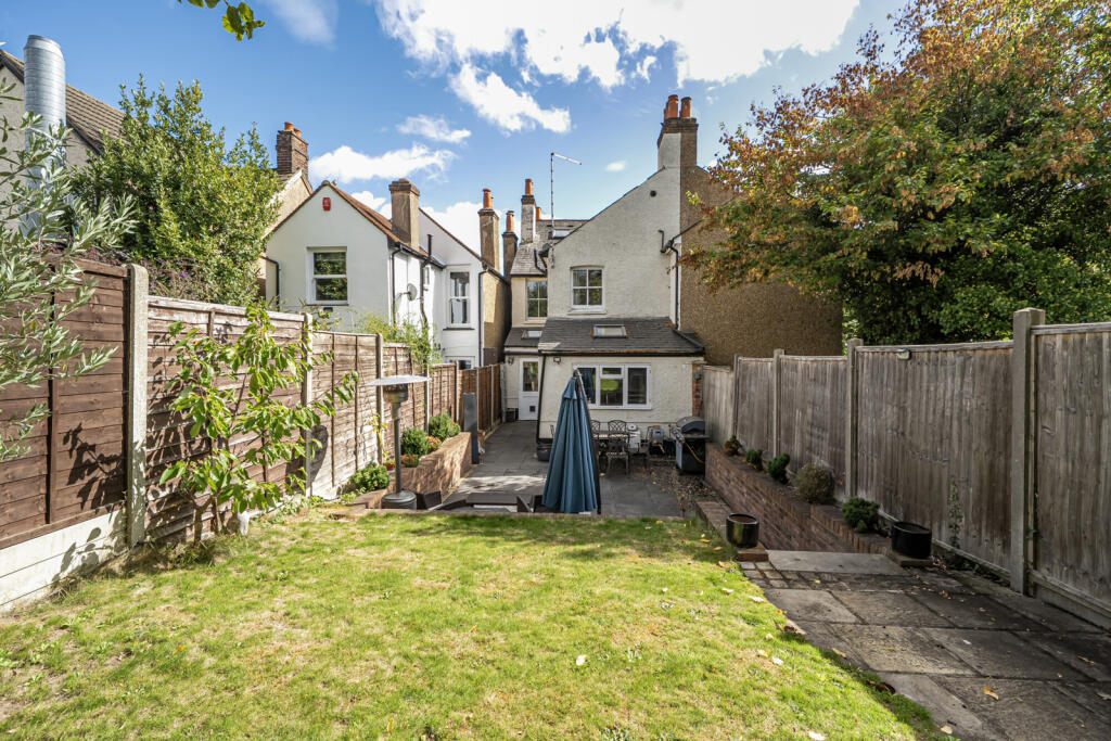 1349807-5-68c4184...