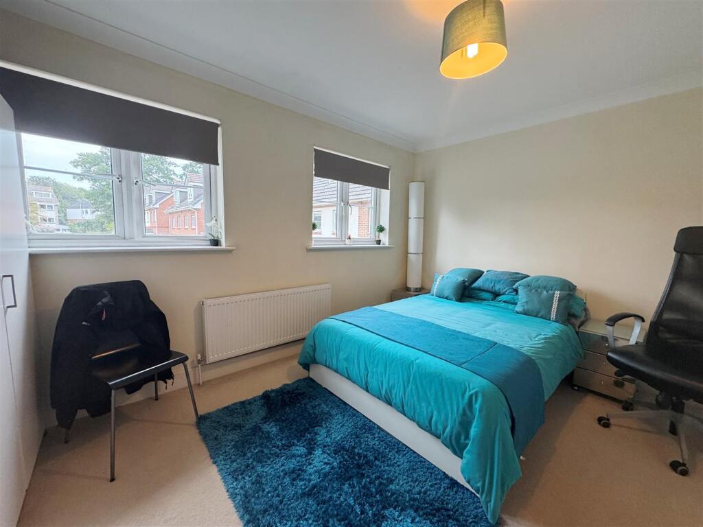 1 of 3 Double Bedrooms